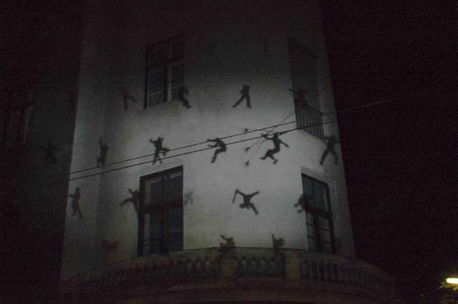 Intrude 02